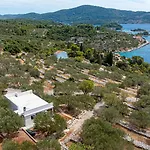 B&B Vela Luka 3*